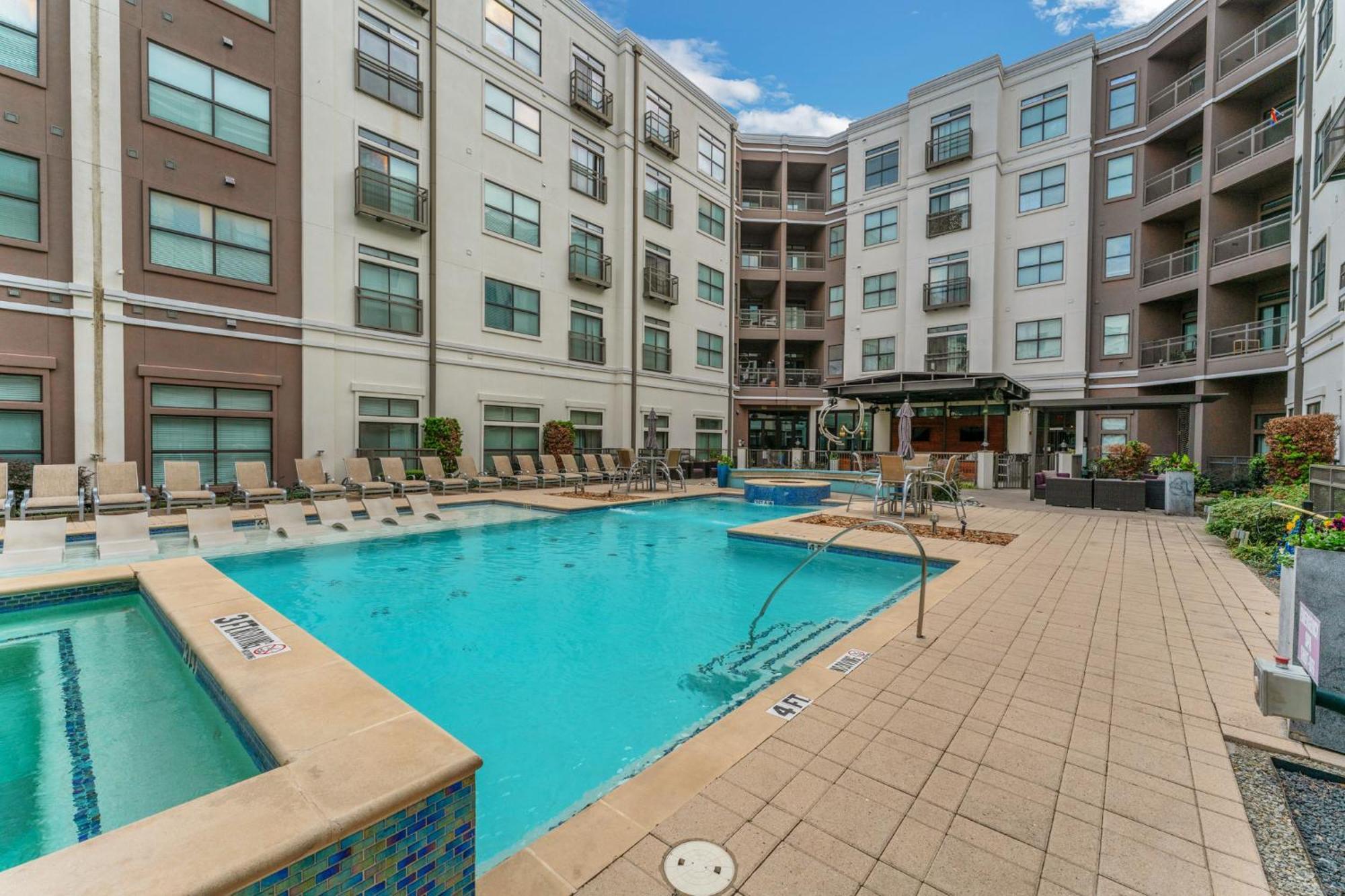 Appartamento Cs 4201 Uptown 1Br, Pool, Gym, Parking Dallas Esterno foto