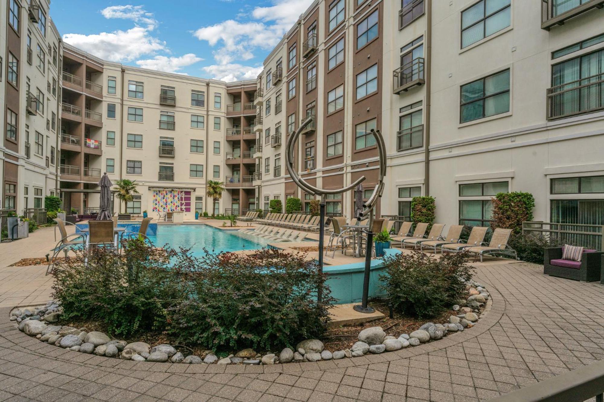 Appartamento Cs 4201 Uptown 1Br, Pool, Gym, Parking Dallas Esterno foto